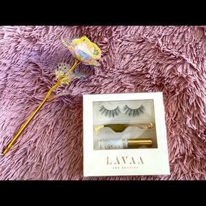 LAVAA Los Angeles flirty eyelashes set